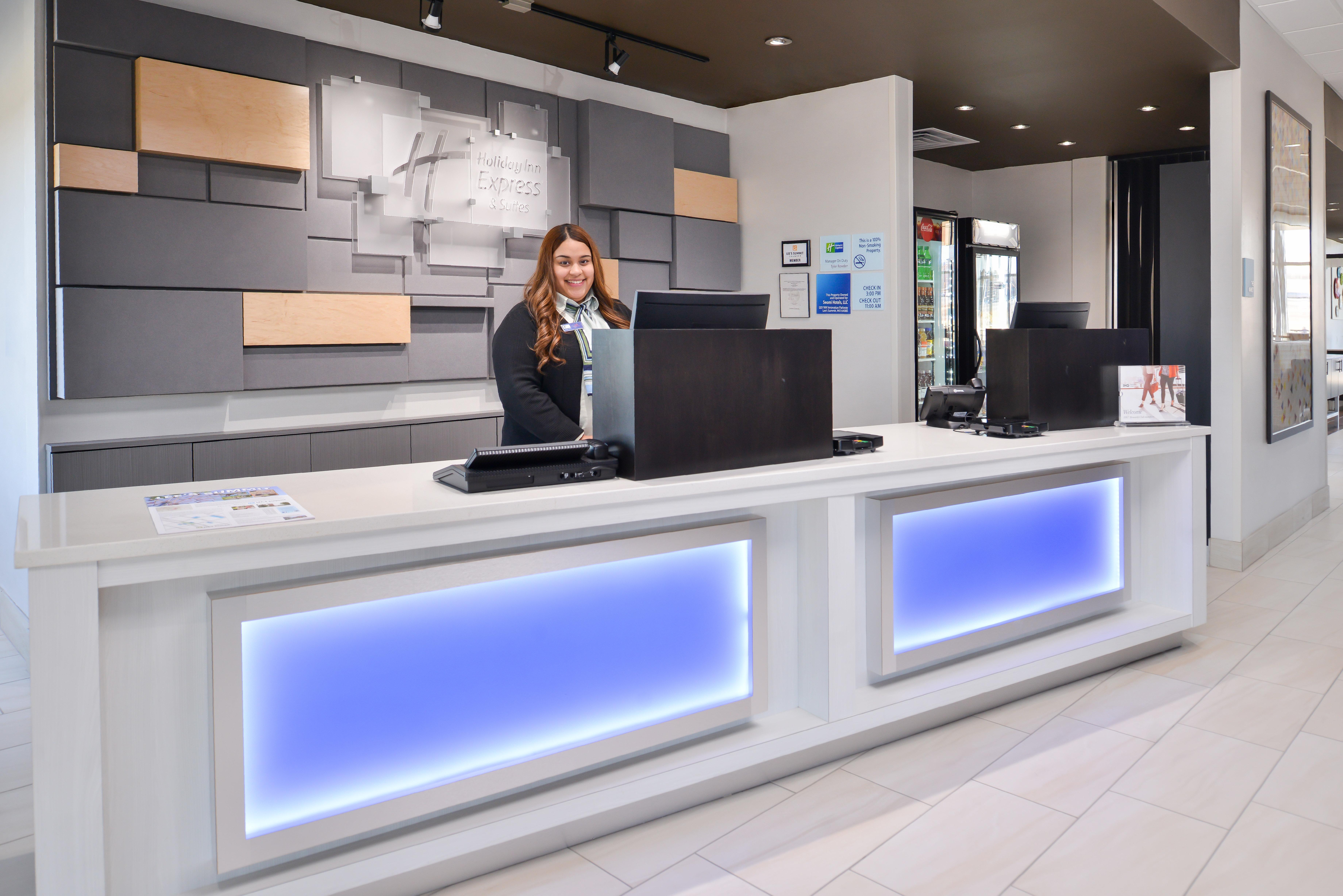 Holiday Inn Express & Suites - Kansas City - Lee'S Summit By Ihg Eksteriør bilde