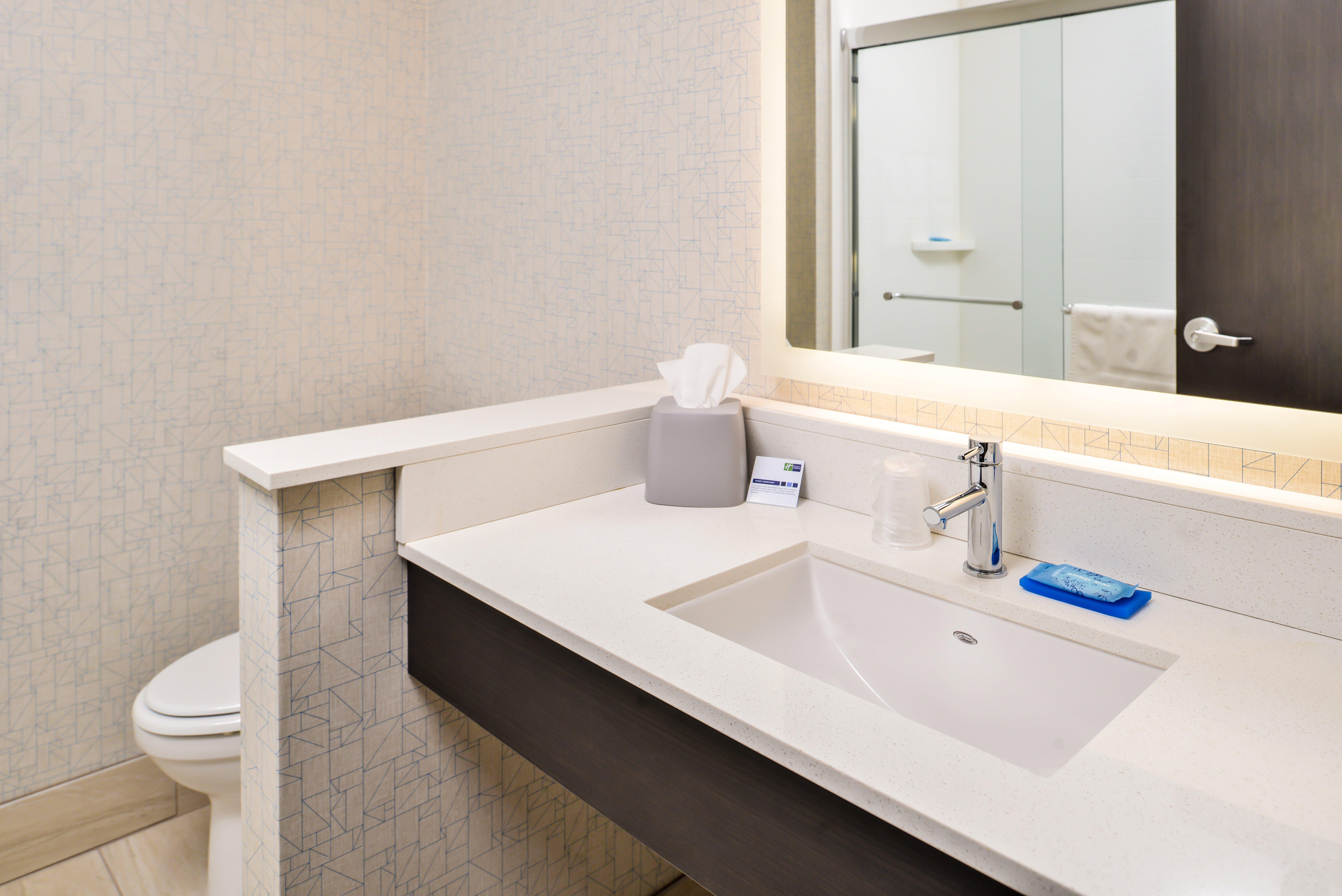 Holiday Inn Express & Suites - Kansas City - Lee'S Summit By Ihg Eksteriør bilde