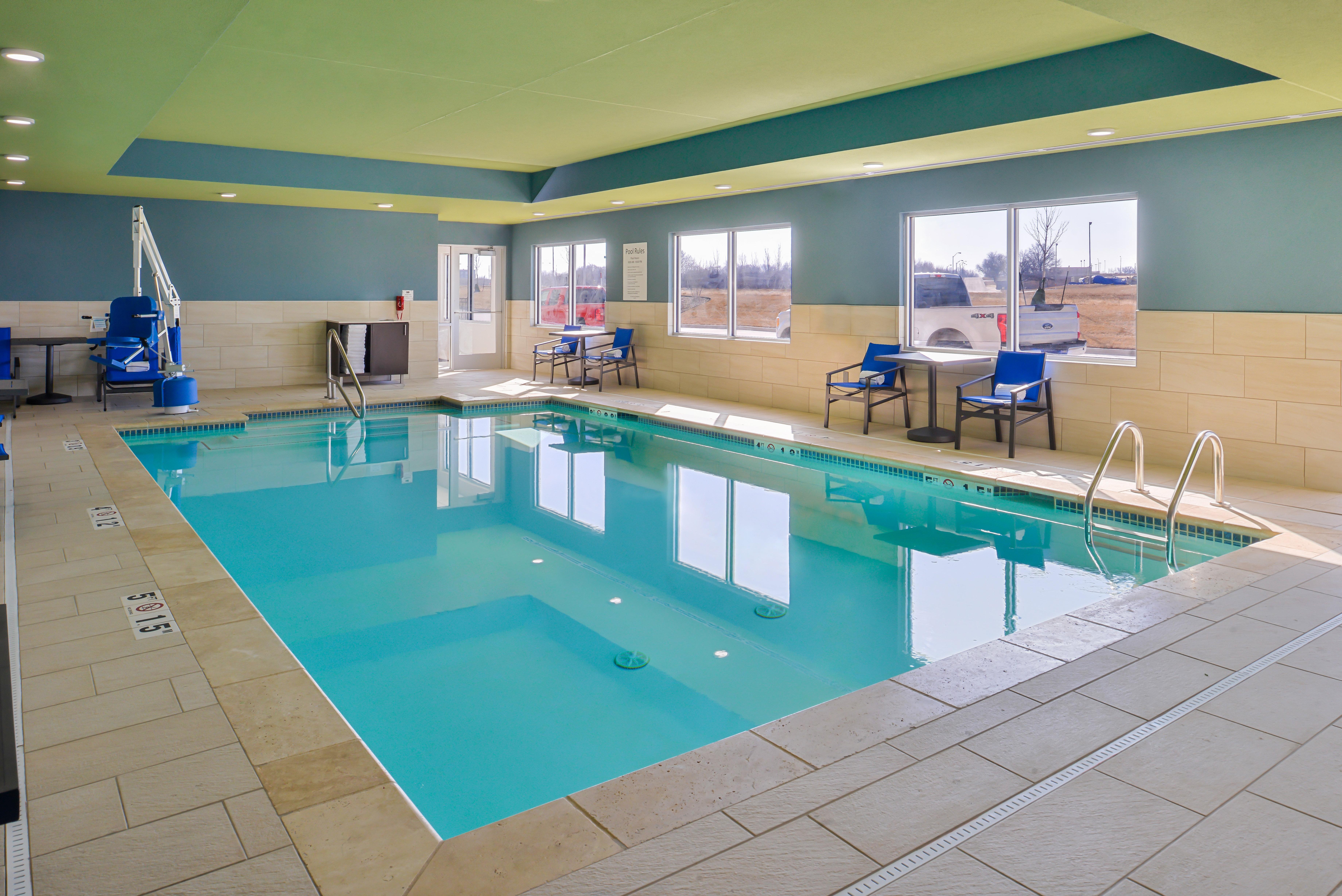 Holiday Inn Express & Suites - Kansas City - Lee'S Summit By Ihg Eksteriør bilde