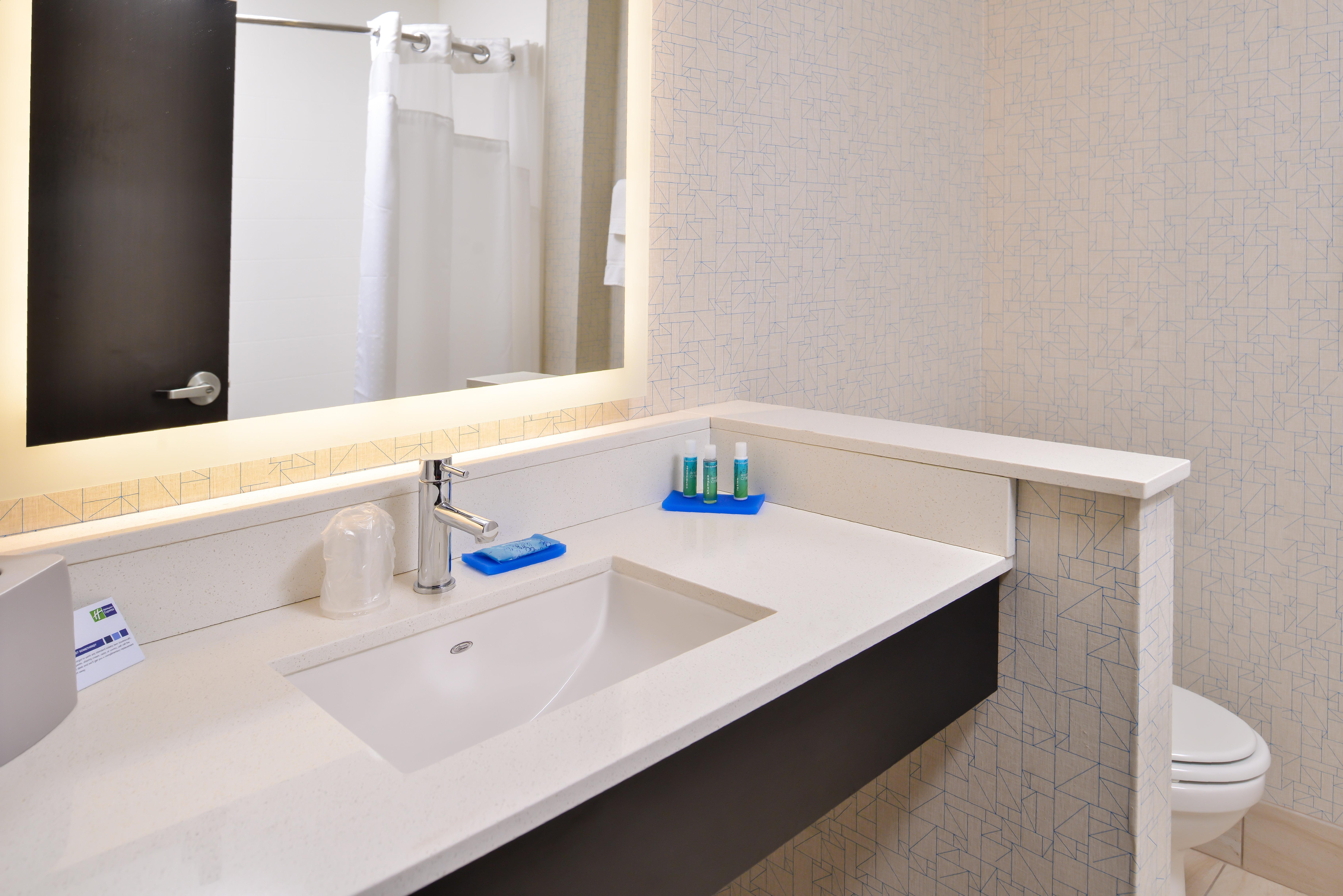 Holiday Inn Express & Suites - Kansas City - Lee'S Summit By Ihg Eksteriør bilde