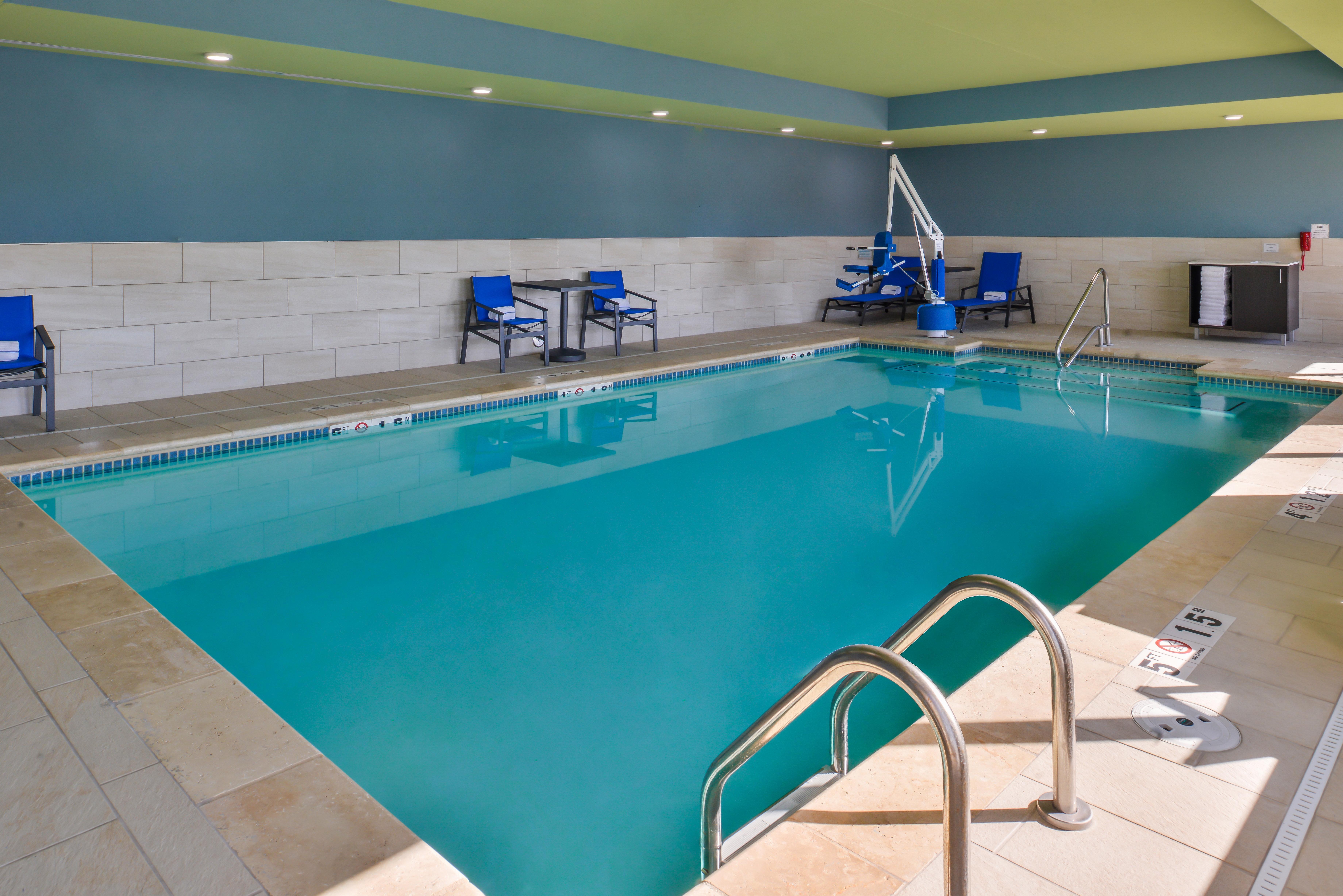 Holiday Inn Express & Suites - Kansas City - Lee'S Summit By Ihg Eksteriør bilde